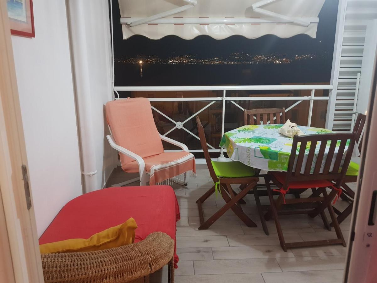 Studio Kasanaco Avec Vue La Baie De Fort De France 莱特鲁瓦西莱 外观 照片